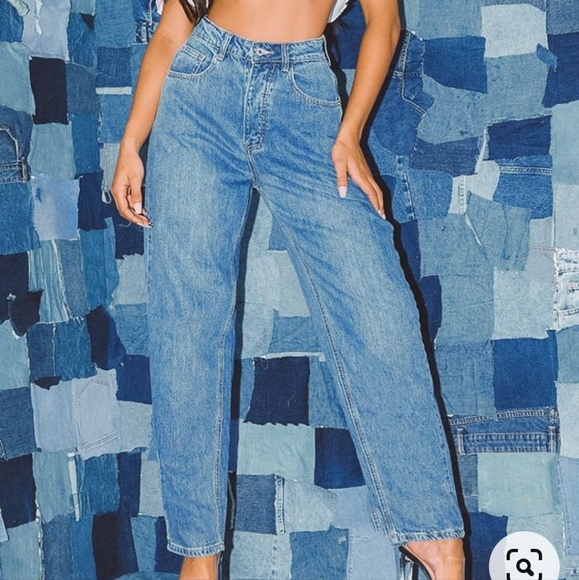 PrettyLittleThing Boyfriend Jeans - Picture 1 of 7